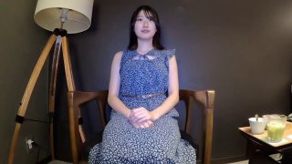 淫乱KTV包间，两男两女激情啪啪